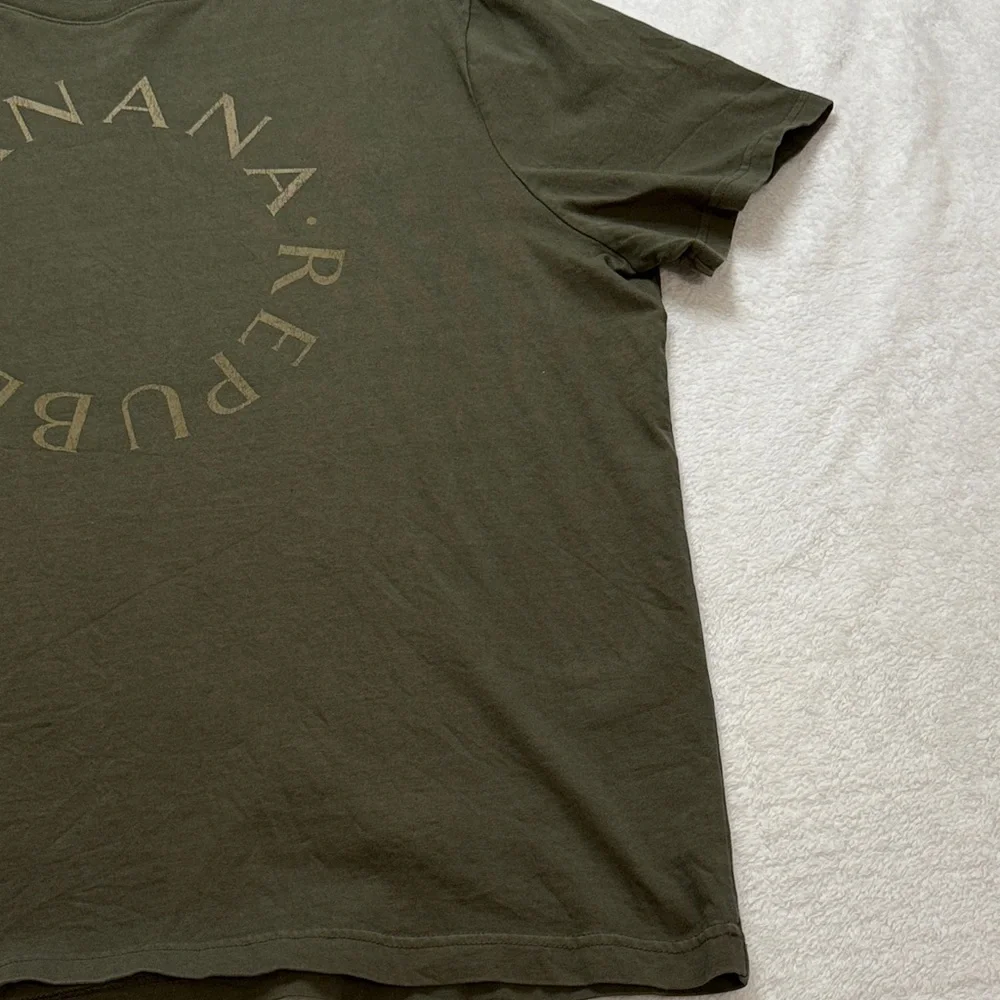 Banana Republic Logo Graphic Tee